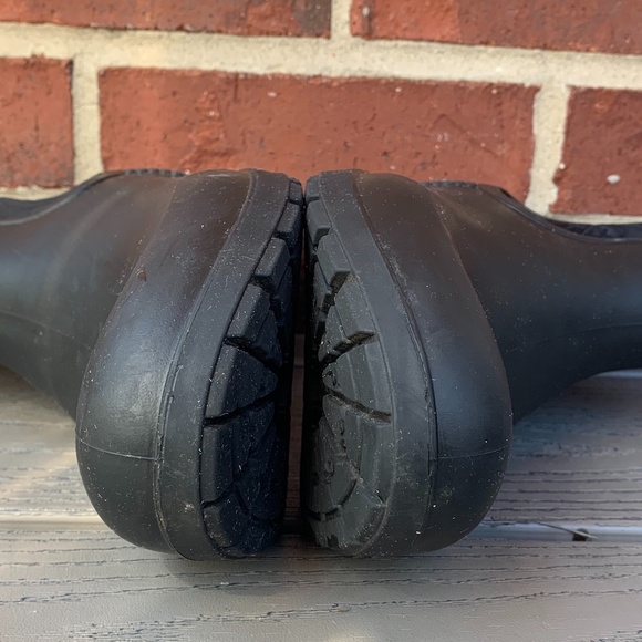 UGG Chevonne Chelsea Waterproof Rain Boot - Picture 9 of 12